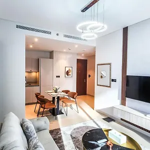 By Latinem 2br Holiday Cvr B1808 Near Burj Khalifa دبي